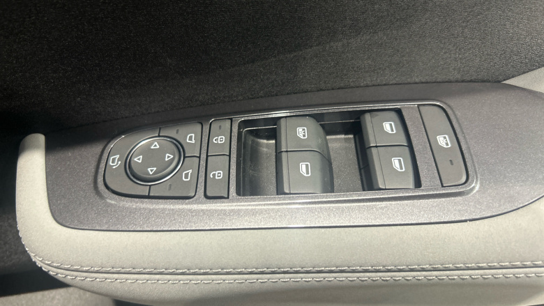 BYD Dolphin Surf 115kW Comfort 43kWh 5dr Auto Electric Hatchback